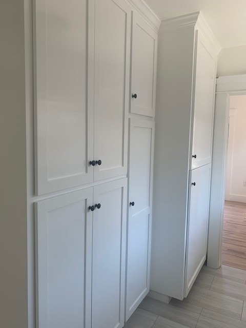 Building Photo - 435 E Yale Ave