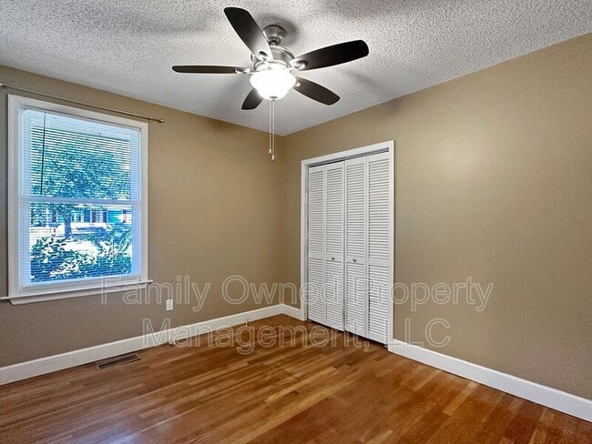 Building Photo - 1123 Belvedere Dr