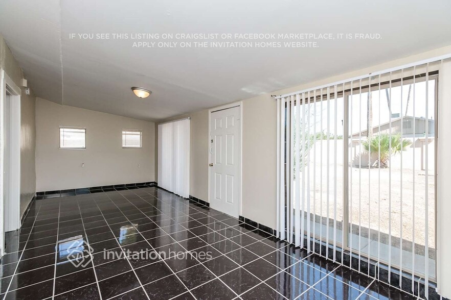 Building Photo - 6910 W Rancho Dr