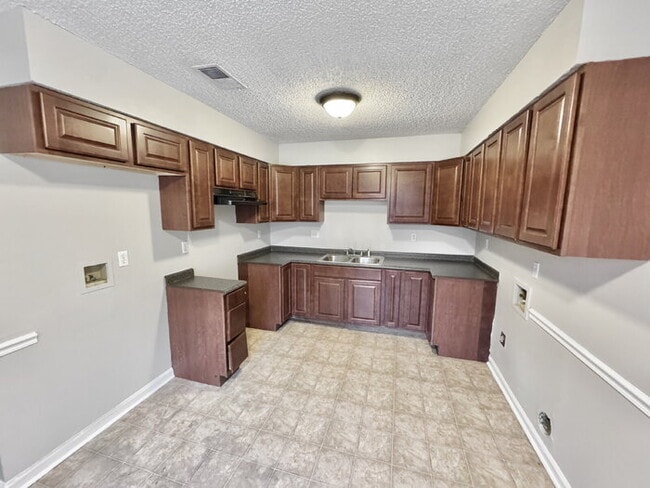 Building Photo - 3914 Longsneck Cove