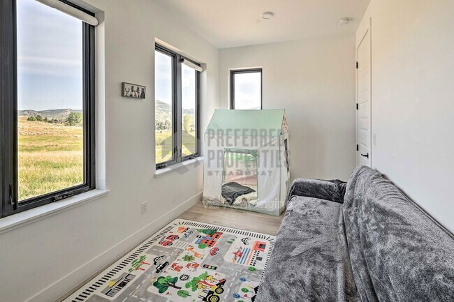 Building Photo - 30610 Boot Ct