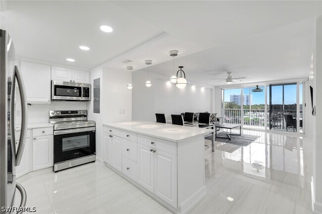 Building Photo - 5 Bluebill Ave