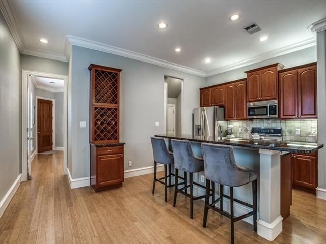 Building Photo - 6008 La Vista Dr