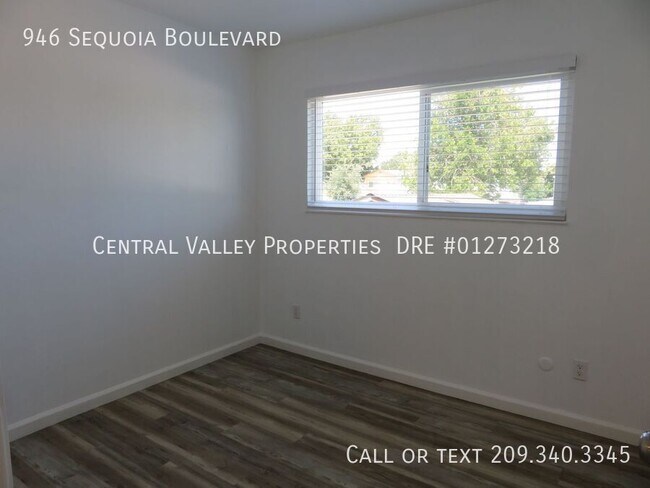 Building Photo - 946 Sequoia Blvd