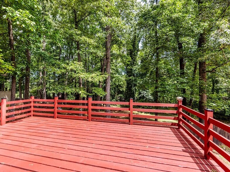 Building Photo - 1179 Pathfinder Rd