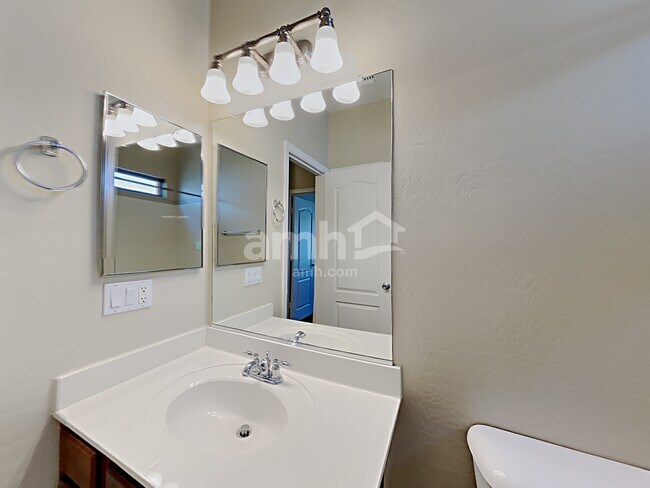 Building Photo - 7719 S 69th Lane