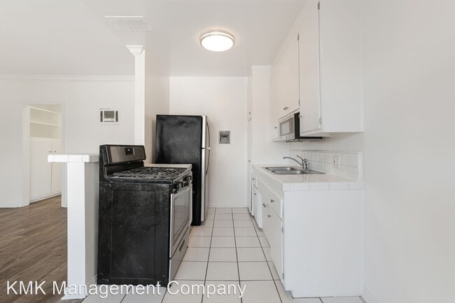 Building Photo - 1 br, 1 bath Apartment - 1617-21 S. Westga...