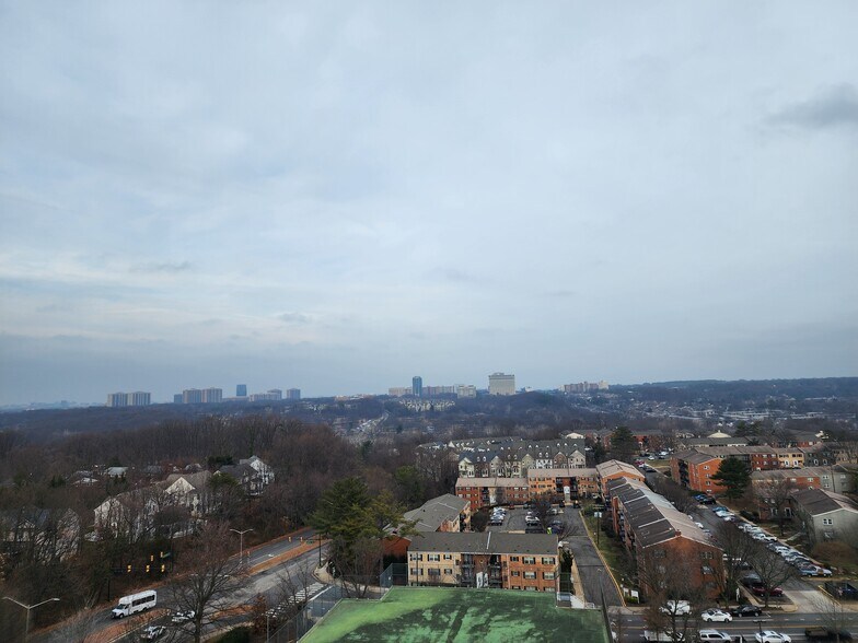 Building Photo - 301 N Beauregard St