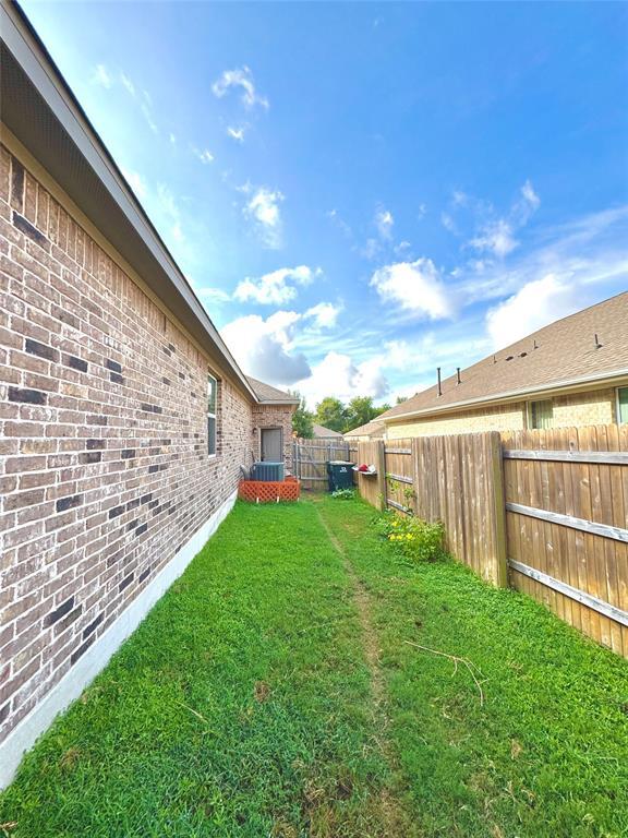 Building Photo - 272 Rimrock Ct
