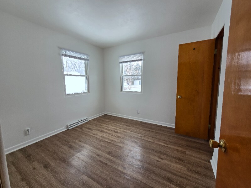 Building Photo - 1406 S Grant Ave