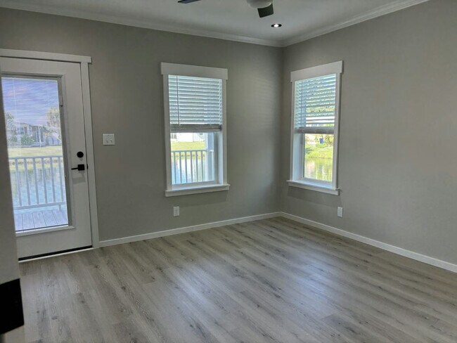 Building Photo - 7300 20th St