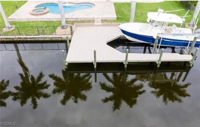 Building Photo - 5241 SW 2nd Pl