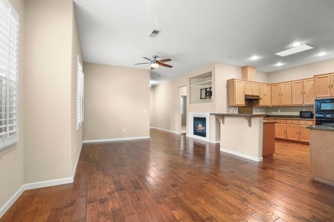Building Photo - Super Convenient Walnut Creek 3 bed/2bath