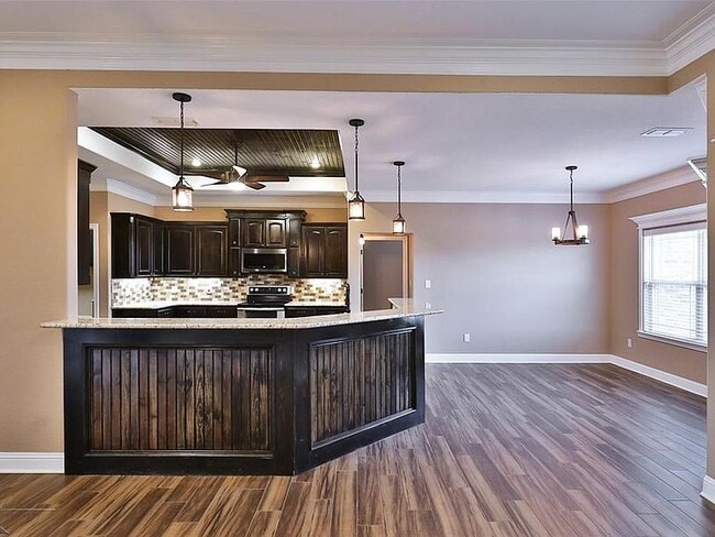 Building Photo - 7420 Tuscany Dr