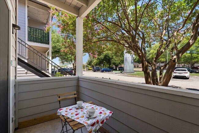 Building Photo - 12166 Metric Blvd