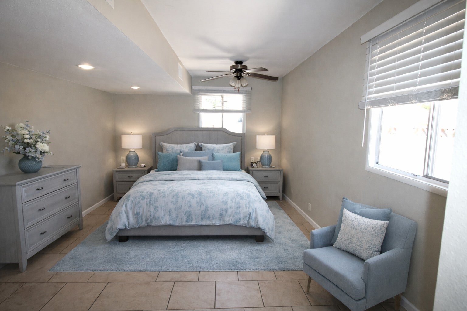 Master bedroom - 1130 W 9th St