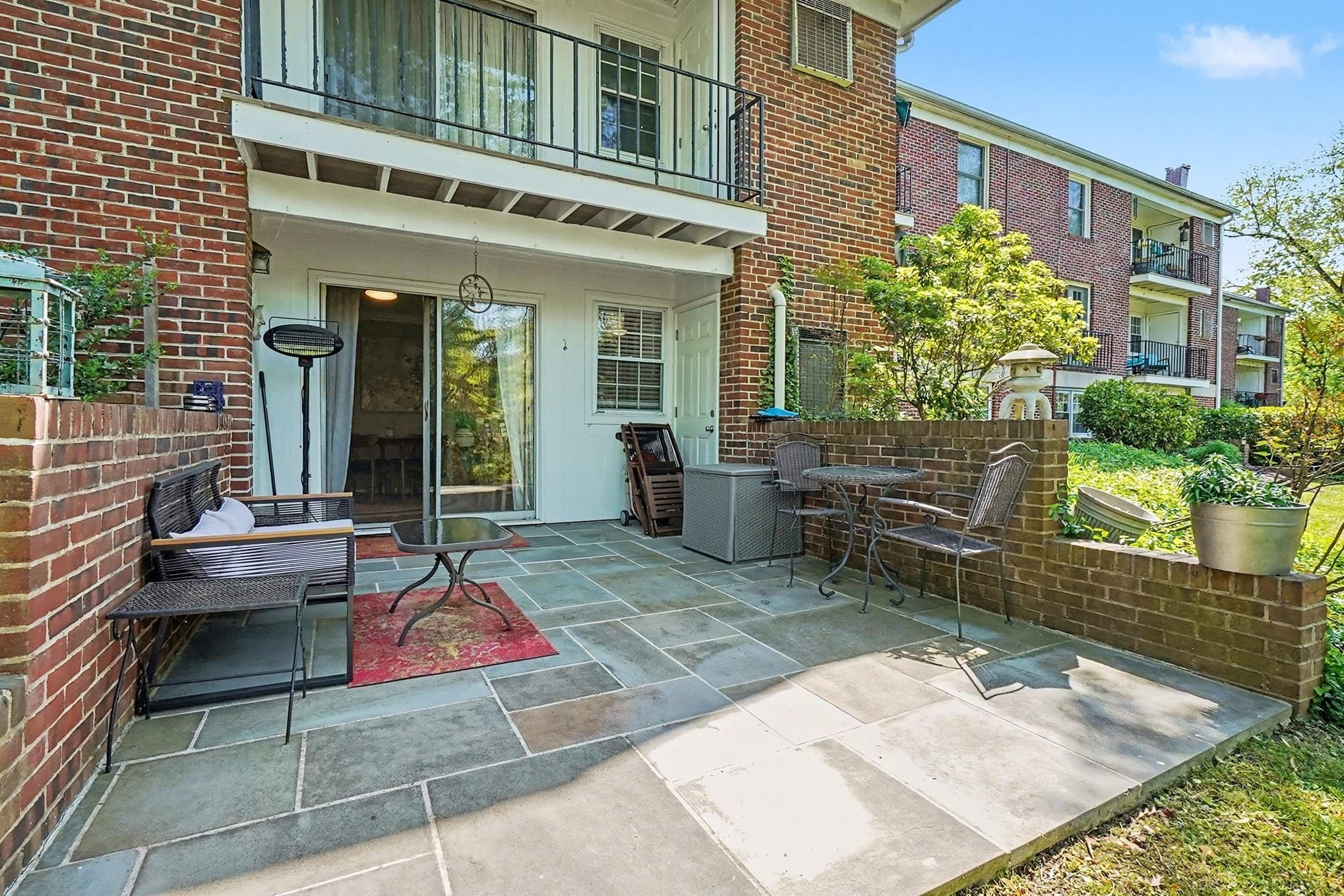 Building Photo - 333 Homeland Southway