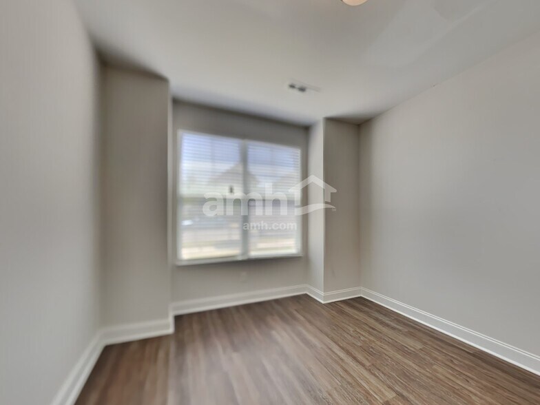 Building Photo - 5059 Mountain Springs Rd