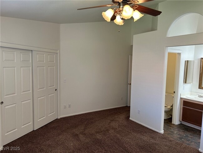Building Photo - 9836 Double Rock Dr