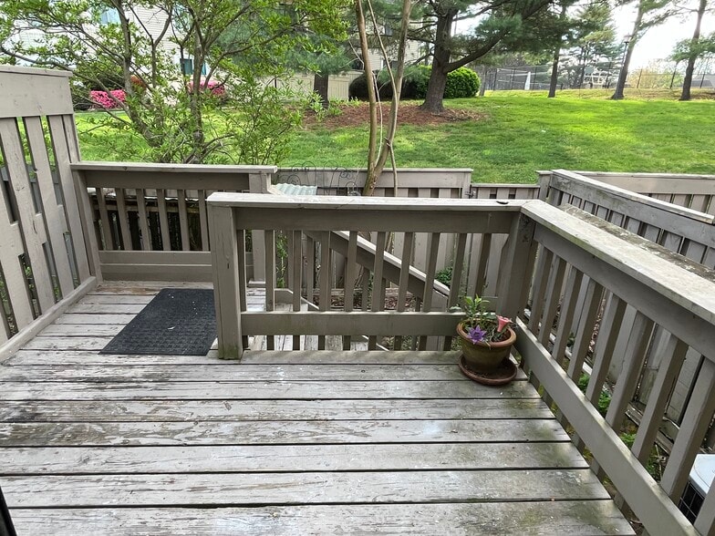 Building Photo - 20519 Sterncroft Ct