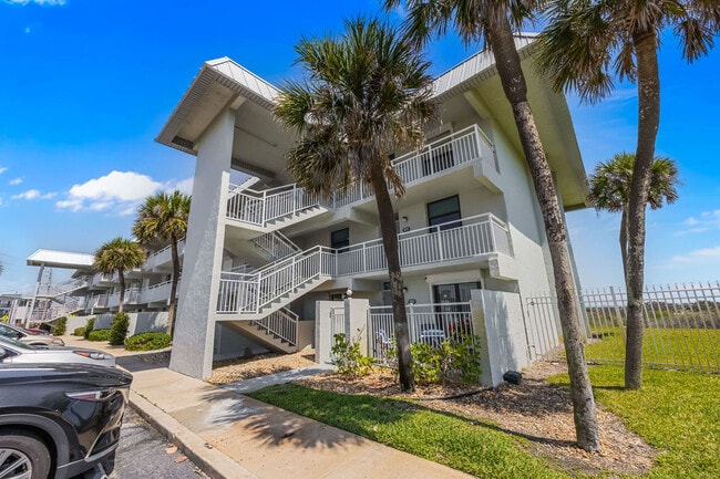 Building Photo - 2101 S Atlantic Ave