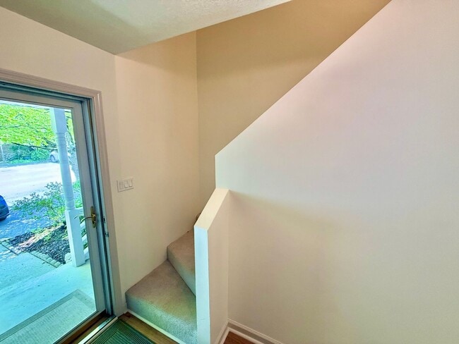 Building Photo - 5010 Trace Manor Ln
