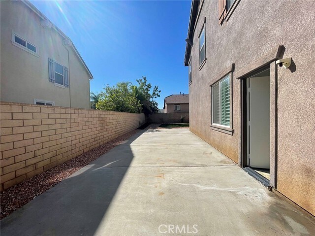 Building Photo - 12981 Colonial Dr