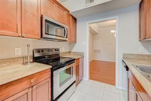 Primary Photo - 2255 Braeswood Park Dr