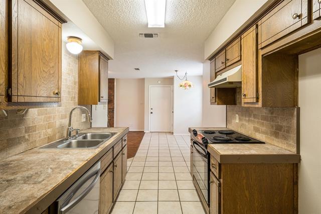 Building Photo - 1108 W Houston St