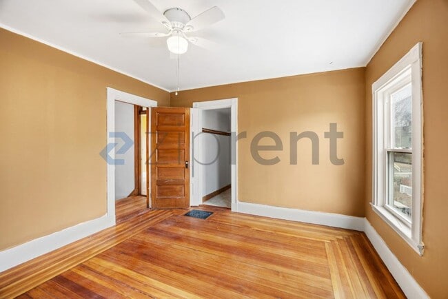 Building Photo - 16 Penhallow St