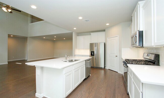 Building Photo - 14120 Sand Ridge Ct