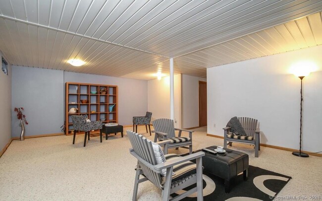 Building Photo - 902 Gray Fox Ln
