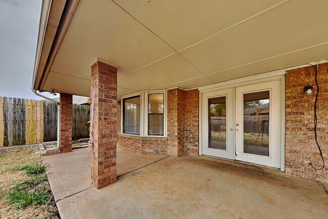 Building Photo - 2200 Sandy Creek Trail