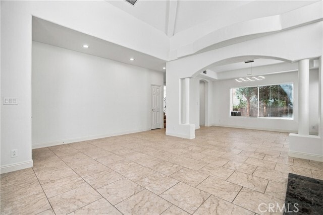 Building Photo - 10002 Reseda Blvd