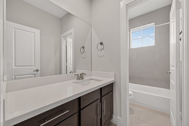 Building Photo - 8802 Hollister Pine Ct