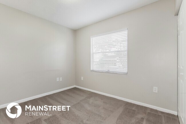 Building Photo - 7231 Fox Chase Dr