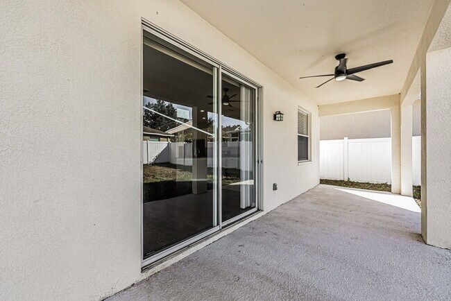 Building Photo - 408 Thicket Crest Rd