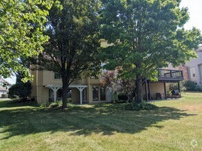 Building Photo - Great House on the Golf Course