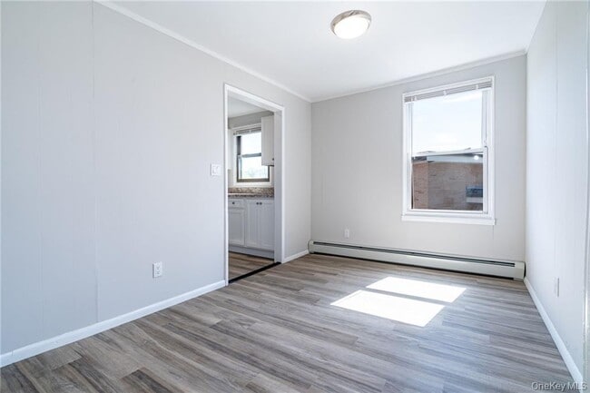 Building Photo - 120 Grand St