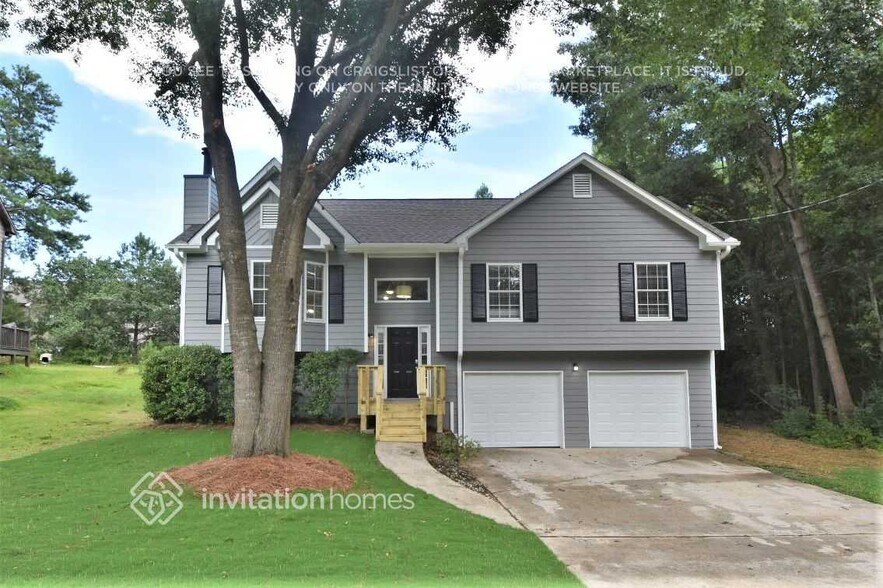 Primary Photo - 4400 Steeplechase Dr
