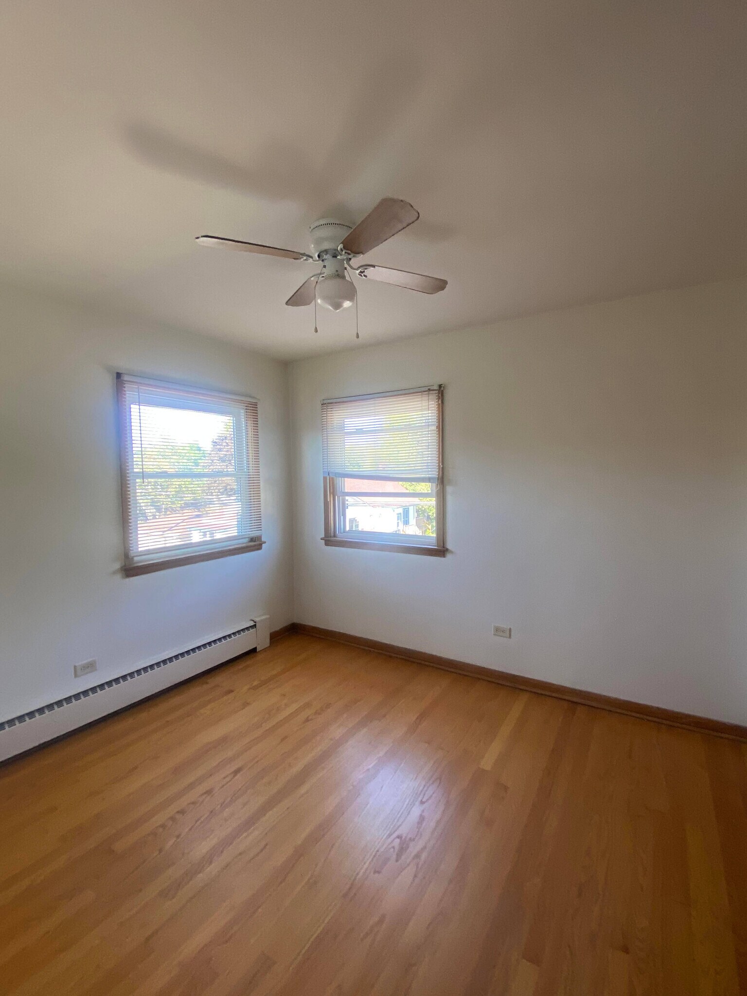 Building Photo - 5757 N Elston Ave