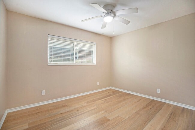 Building Photo - 5927 Maco St