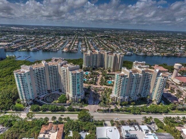 Building Photo - 3700 S Ocean Blvd