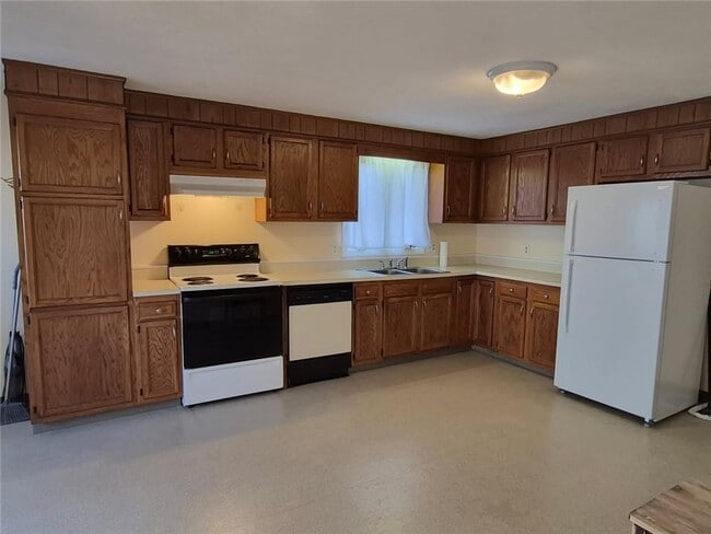 Building Photo - 130 Bliss St