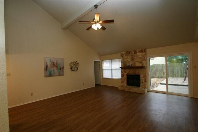 Building Photo - 4203 Dauphine Dr