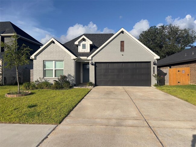 Building Photo - 5035 Natchez Trce