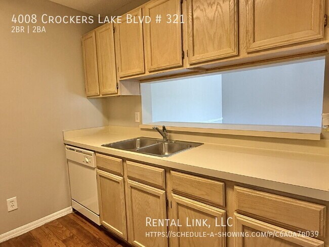 Building Photo - 4008 Crockers Lake Blvd