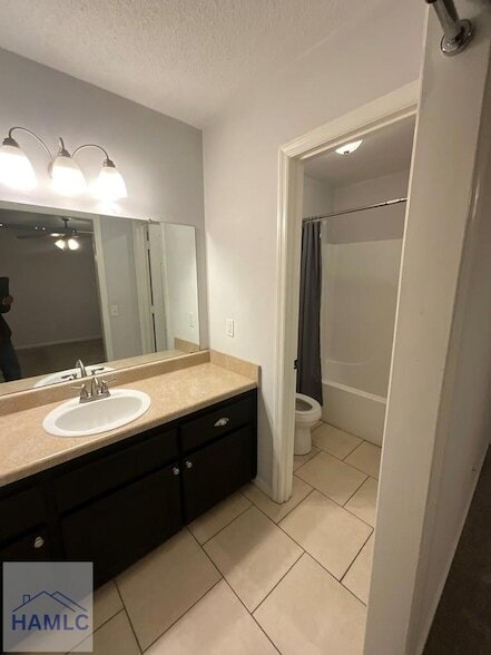 Building Photo - 1434 Paul Caswell Blvd