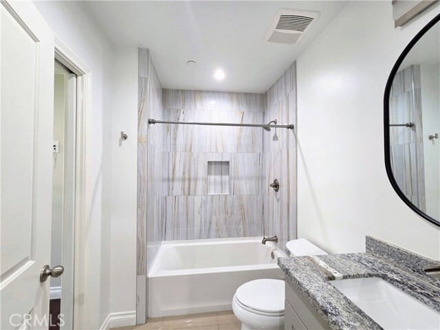 Building Photo - 7939 Quill Dr
