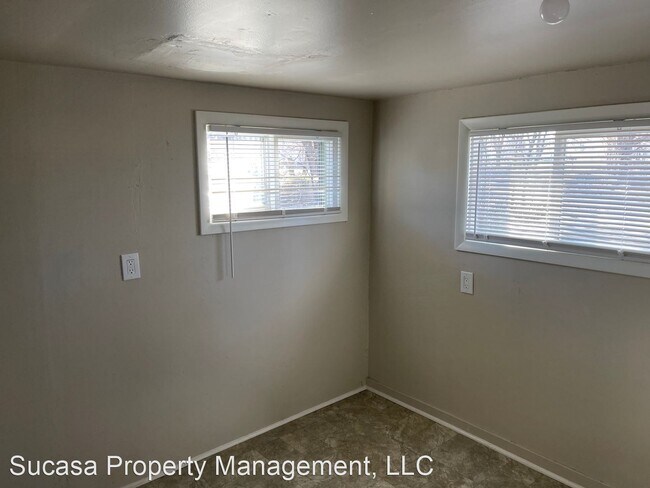 Building Photo - 2 br, 1 bath House - 2535 Rockwood Dr.